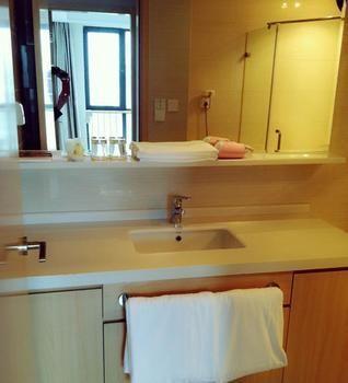 Kunshan Zhongye Kunting Hotel Екстериор снимка