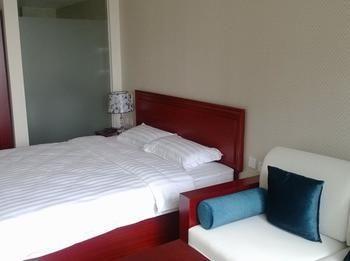 Kunshan Zhongye Kunting Hotel Екстериор снимка